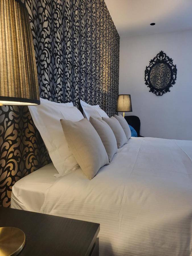 Table Et Chambre Particuliere Монс Екстер'єр фото
